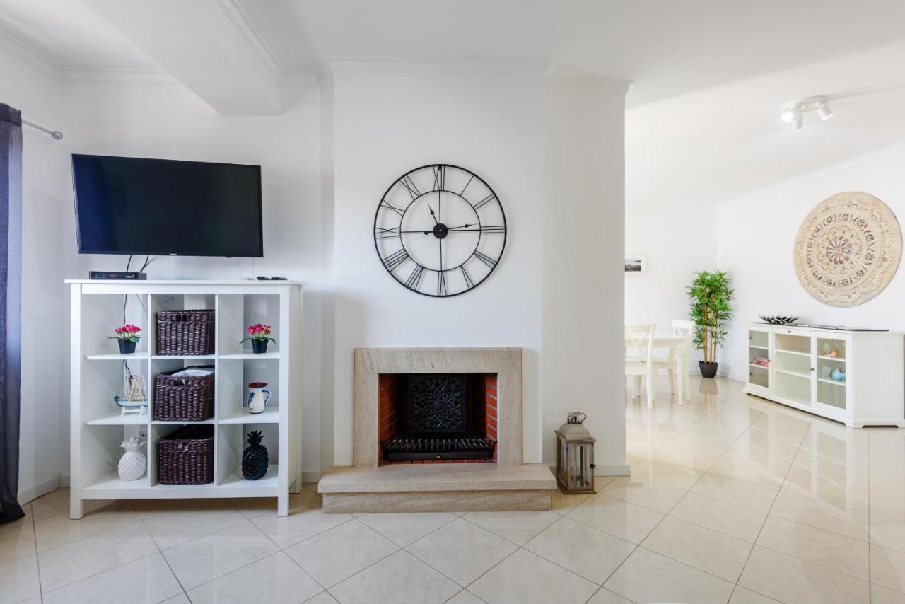 Amazing Apartment In Albufeira Ngoại thất bức ảnh