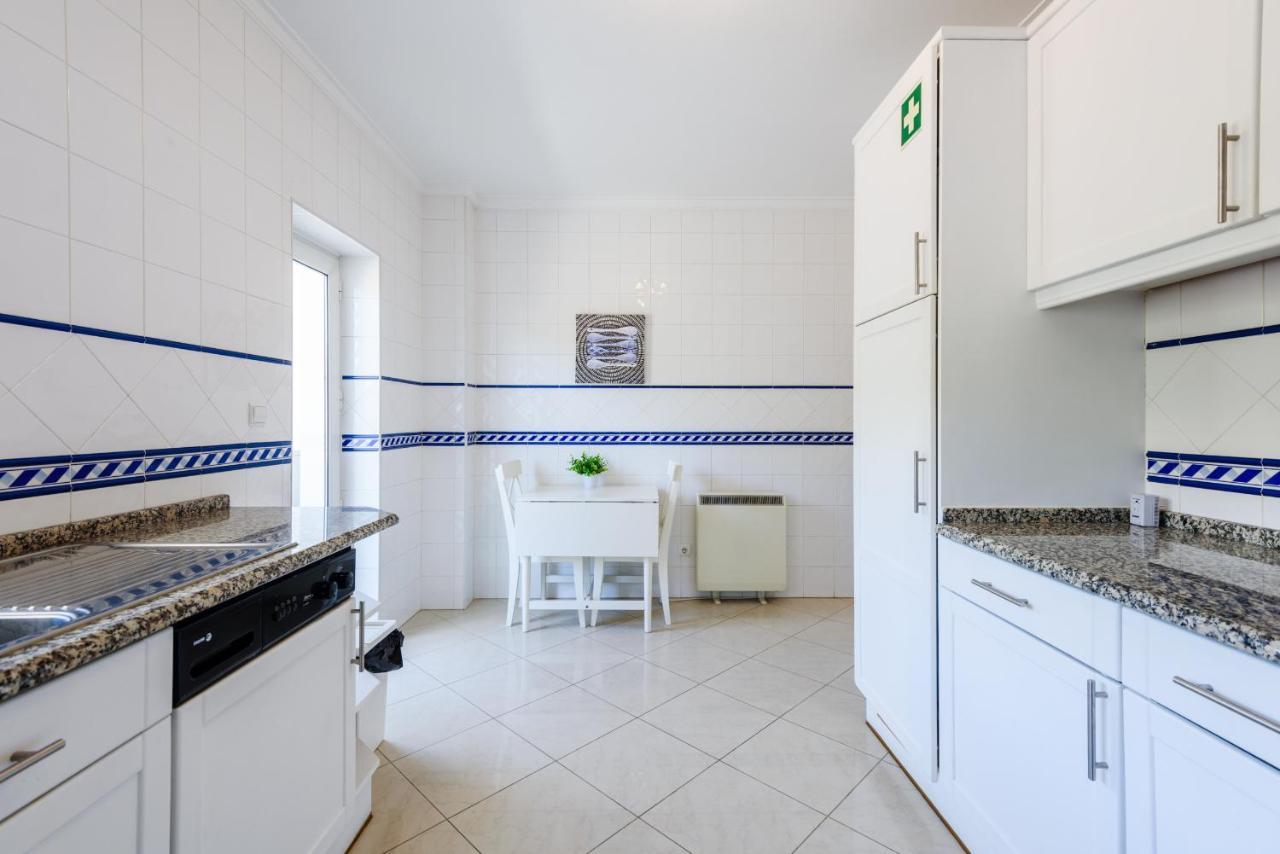 Amazing Apartment In Albufeira Ngoại thất bức ảnh